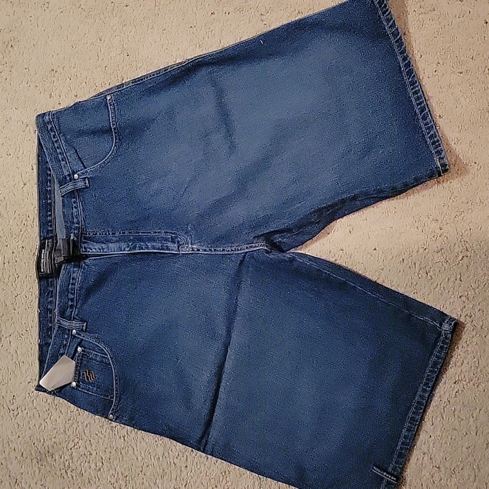 NWT New Rocawear Denim Jean Shorts Size 44 Dark Blue
